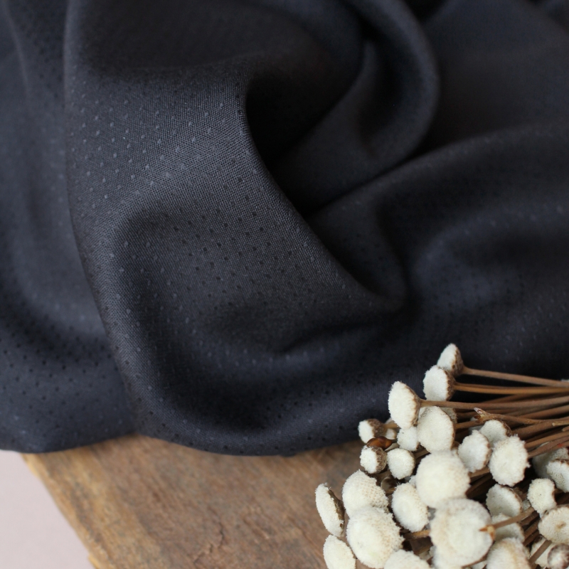 Viscose 'Dobby Night' van Atelier Brunette